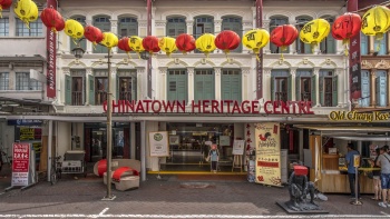 Khung cảnh bên ngoài Chinatown Heritage Centre (Trung tâm Di sản Chinatown)