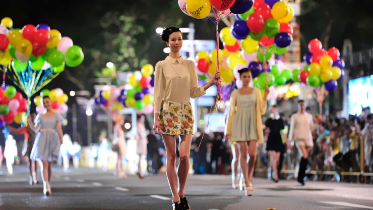 Hãy tham gia vào cuộc tôn vinh phong cách trong lễ hội thời trang này ở trung tâm của khu Orchard Road.