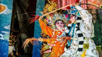Các buổi biểu diễn sân khấu hàng tuần