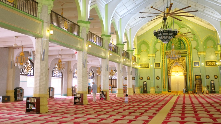 Bên trong Đền thờ hồi giáo Masjid Sultan