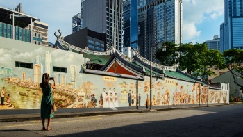 Bức tranh tường “Thian Hock Keng Temple” của Yip Yew Chong